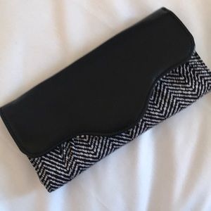 NIP. Thirty One Coin Purse Wallet #3453